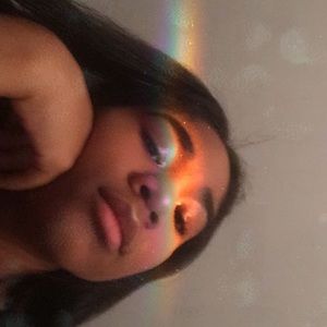 Meet your Posher, Cara’mia